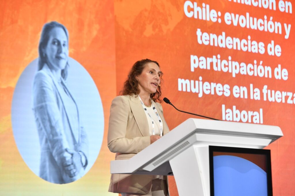 Minería enfrenta reto de retener talento femenino y atraer jóvenes al sector